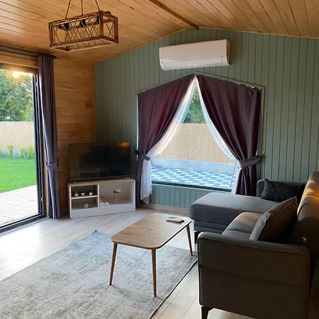 Cebel Tiny House&bungalovs 酒店