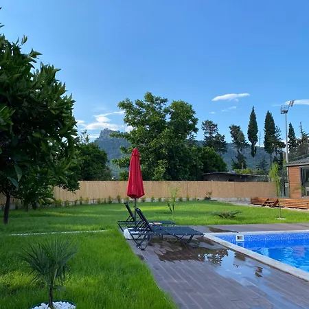 Cebel Tiny House&bungalovs * 凯梅尔